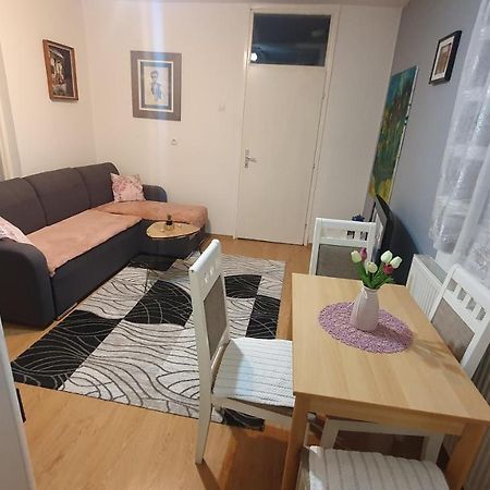 Apartman Dina بيهاتش المظهر الخارجي الصورة