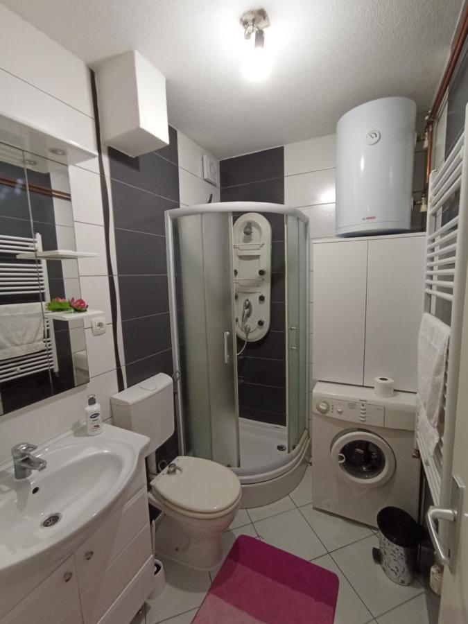 Apartman Dina بيهاتش المظهر الخارجي الصورة